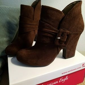 American Eagle, Brown Maddie Low boots